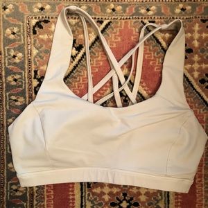 Lululemon Free to Be Serene Bra